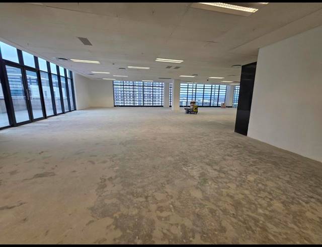 BUSINESS PROPERTY TO RENT IN MENLYN